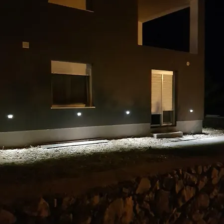 Luminous Apartament Vir