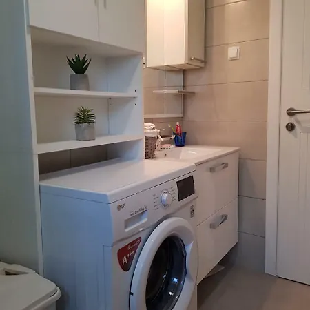 Luminous Apartment *